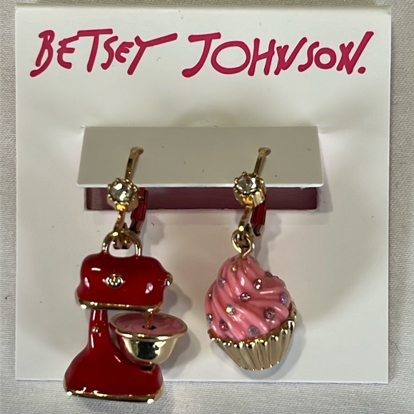 Betsey Johnson Cupcake & Stand Mixer Drop Earrings NWT - Picture 1 of 4